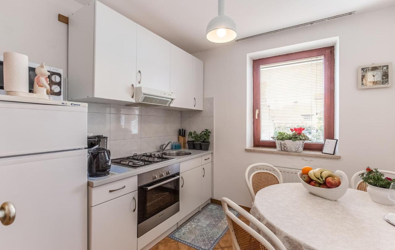 Apartamento Rina B4 Poreč Exterior foto